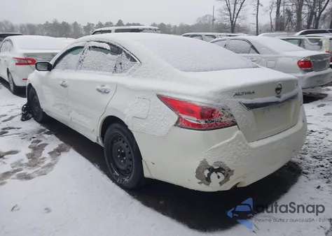 2015 Nissan Altima 2.5 S из США, поврежденный, VIN 1N4AL3AP4FN306922